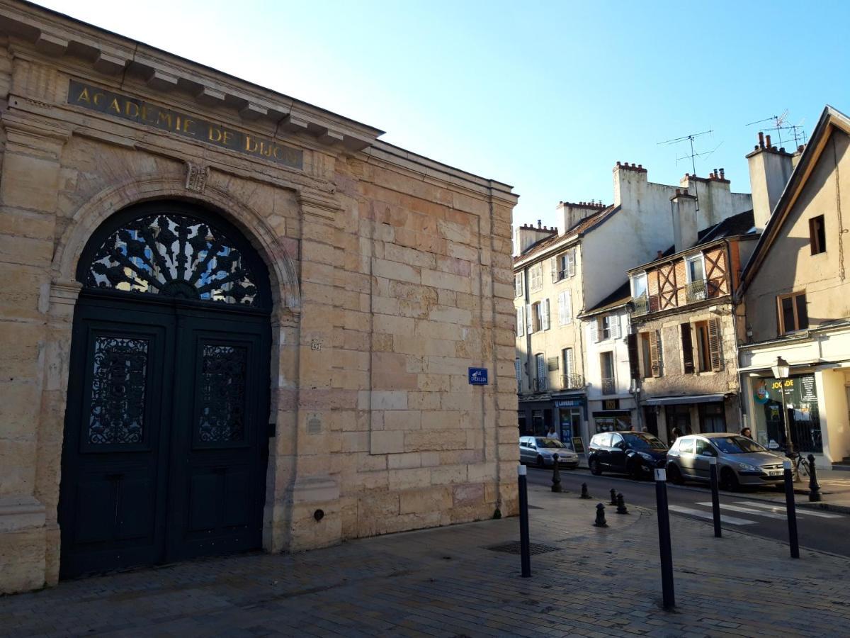 L Erudit Dijon Exterior foto